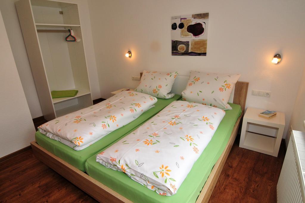 Fewo Samanta Schmider- Auch Kurzfristig Ep Karten Garantiert! Apartament Rust Pokój zdjęcie