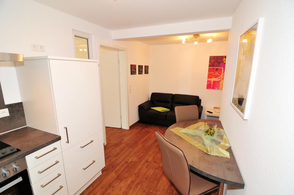 Fewo Samanta Schmider- Auch Kurzfristig Ep Karten Garantiert! Apartament Rust Pokój zdjęcie